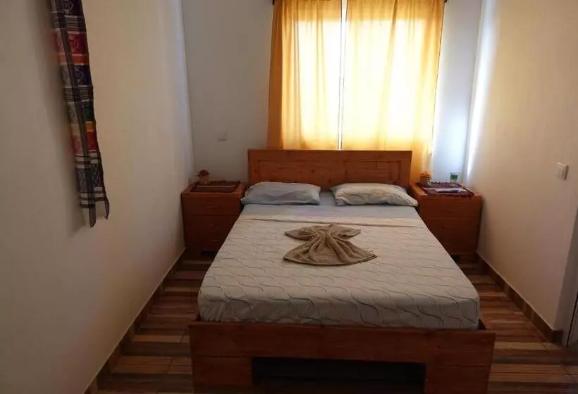 تختخواب و صبحانه Residencial Ribeira Torta