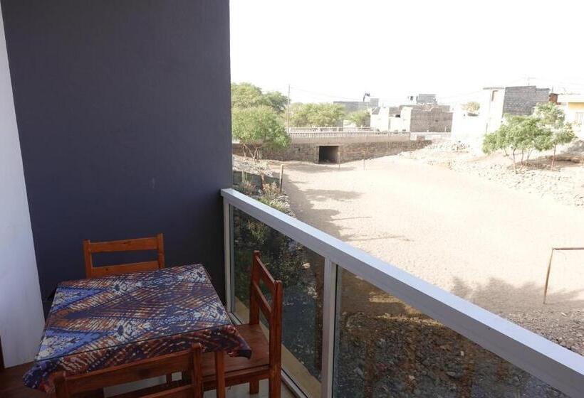 تختخواب و صبحانه Residencial Ribeira Torta