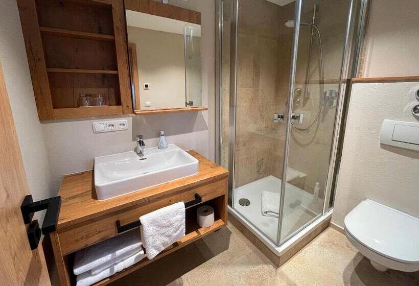 Hotelli Alpengasthof Hochberg   Familie Gruber