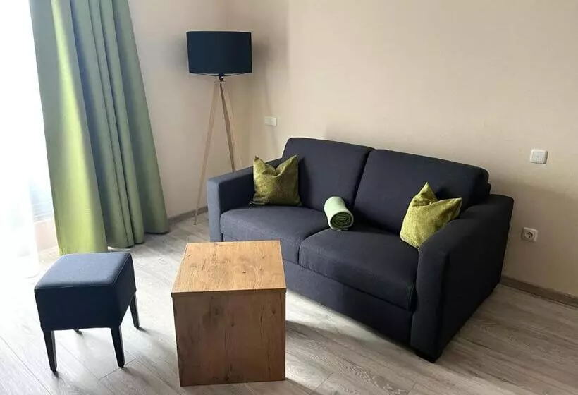 Hotelli Alpengasthof Hochberg   Familie Gruber