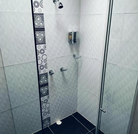 Отель Los Caballeros