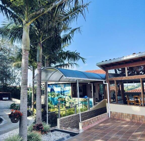 Отель Los Caballeros