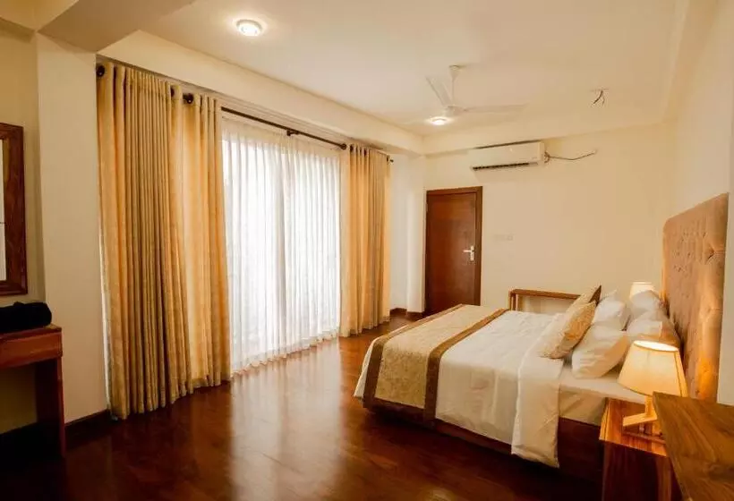 Hotelli Manthra Leisure