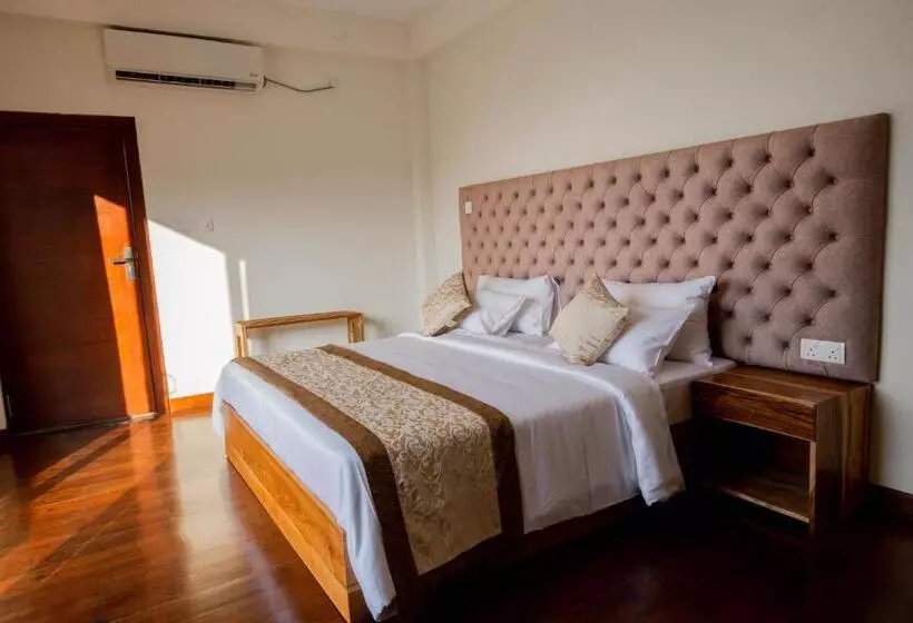 Hotelli Manthra Leisure