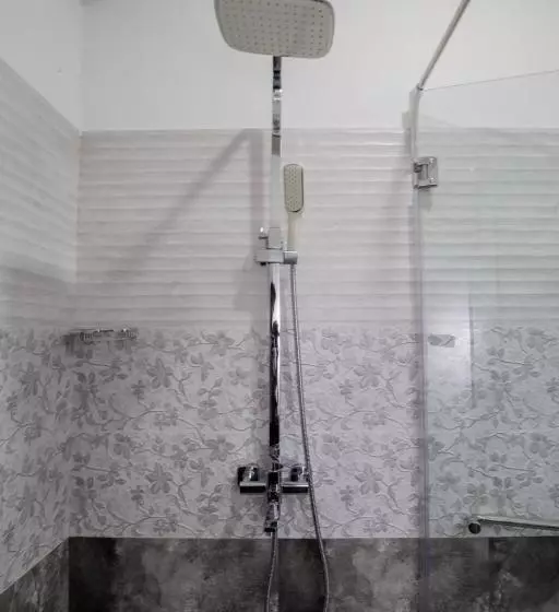 Hotelli Manthra Leisure