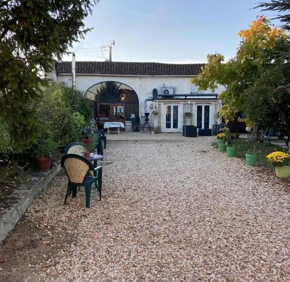 호텔 Restaurant Karina