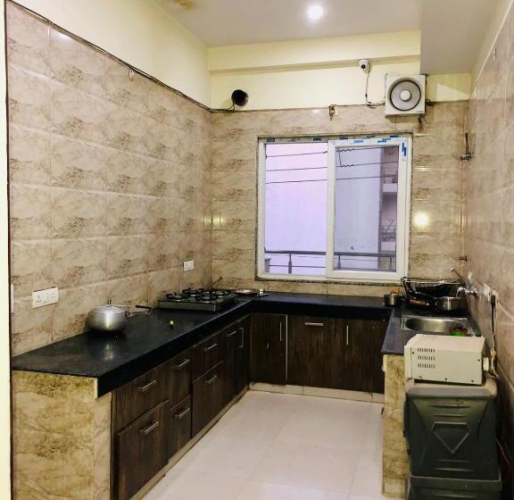 Hotel Royal Court Residency