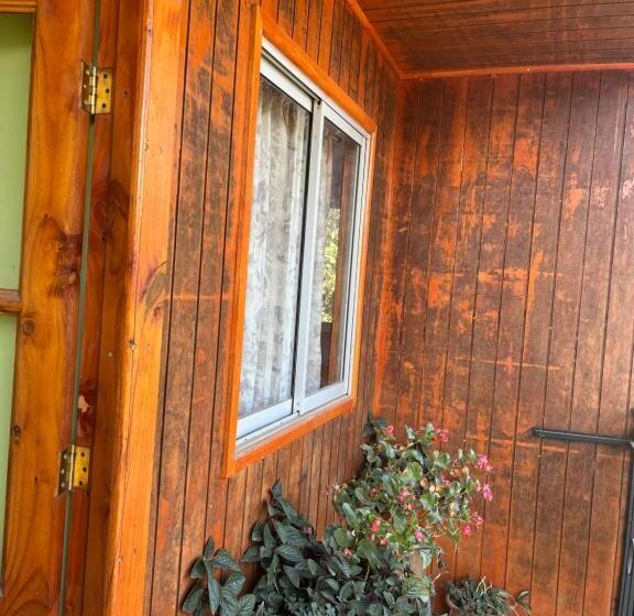پانسیون Hostal Renacer