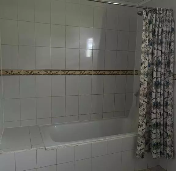 ペンション Hostal Renacer