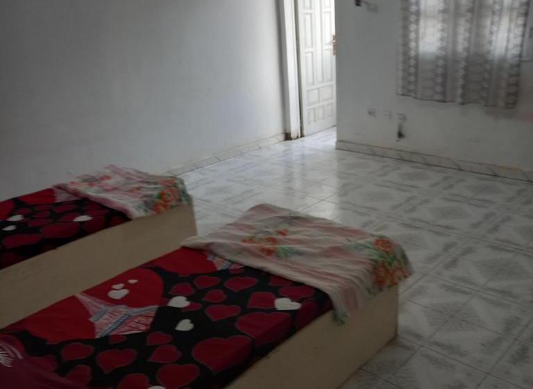 پانسیون Lakhdar Saaoudi