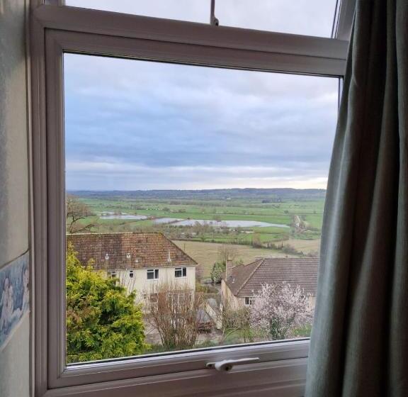 تختخواب و صبحانه Phoenix Rise Retreat