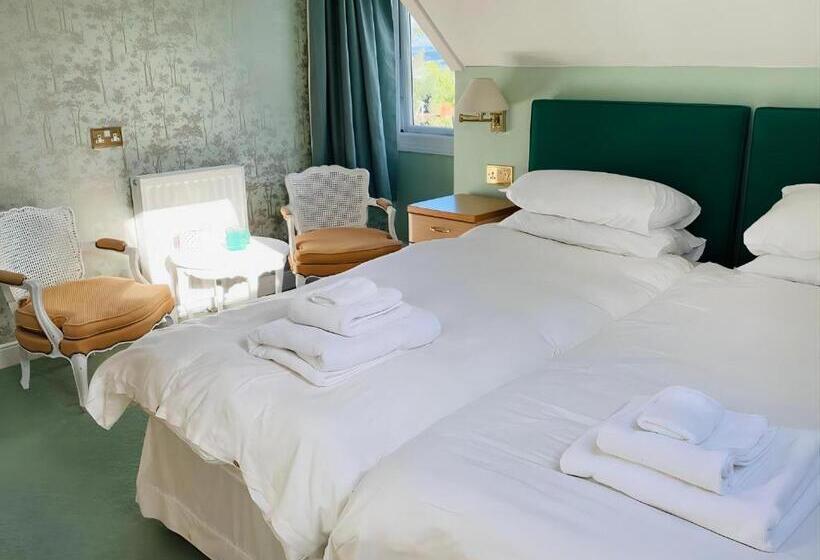 تختخواب و صبحانه Phoenix Rise Retreat