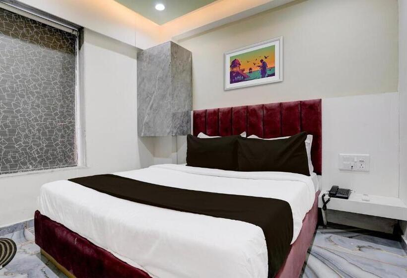 Collection O Hotel Gift Inn