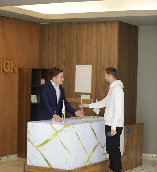 هتل Andoena Resort