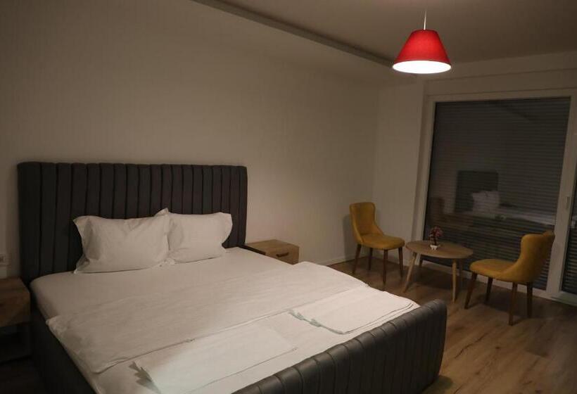 هتل Andoena Resort