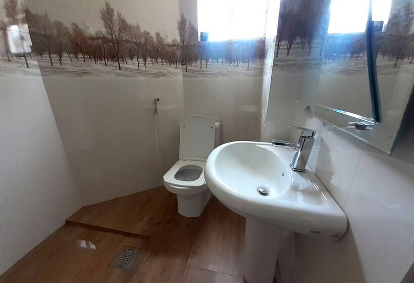 בית מלון כפרי Aoki Resort Nuwaraeliya