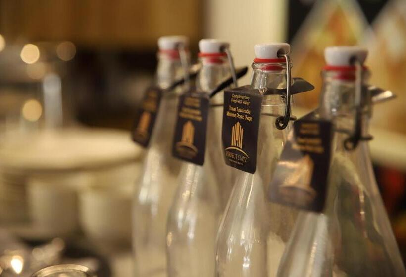 Hotel B2l Hills At Tapoavn