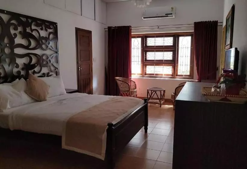 Hôtel Bharatham Heritage Inn