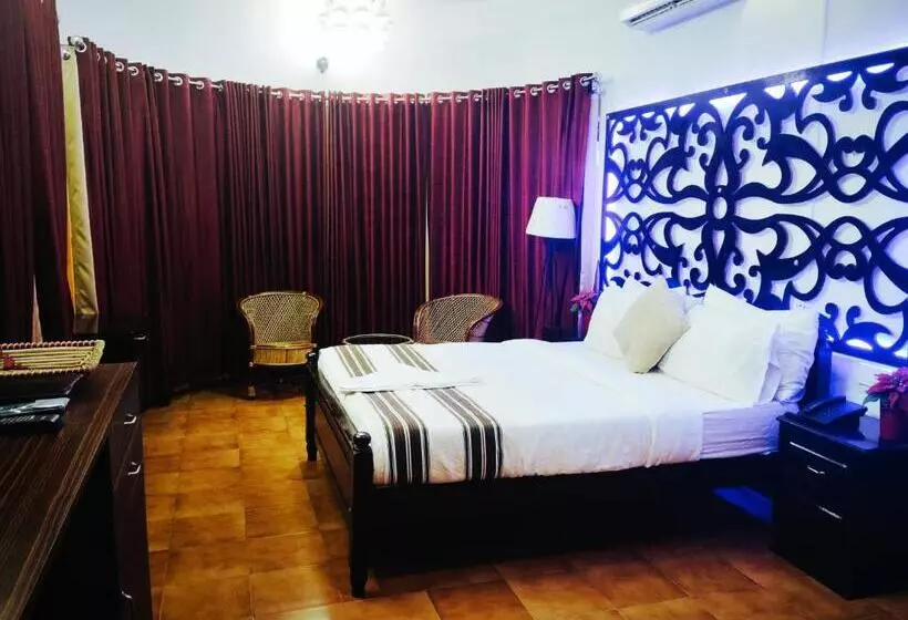Hôtel Bharatham Heritage Inn