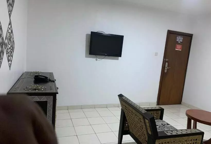 هتل Foster Inn