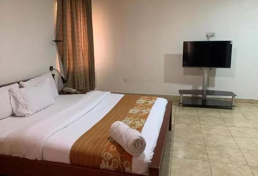 هتل Foster Inn