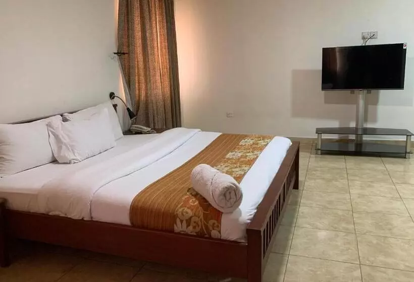 هتل Foster Inn