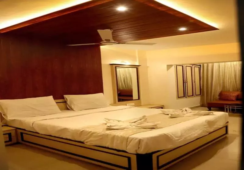ホテル Ishwar Inn By Joy Suites