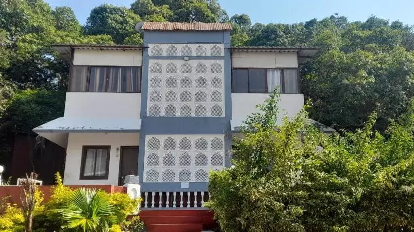ホテル Ishwar Inn By Joy Suites