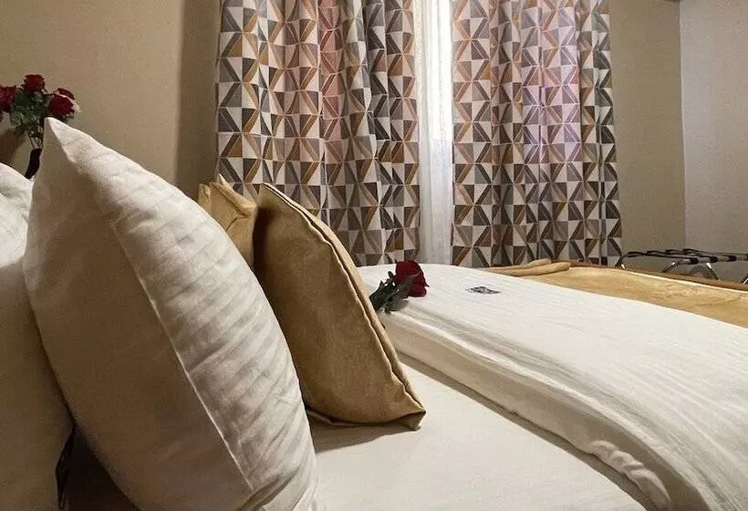 Hotel Jpn Square Douala