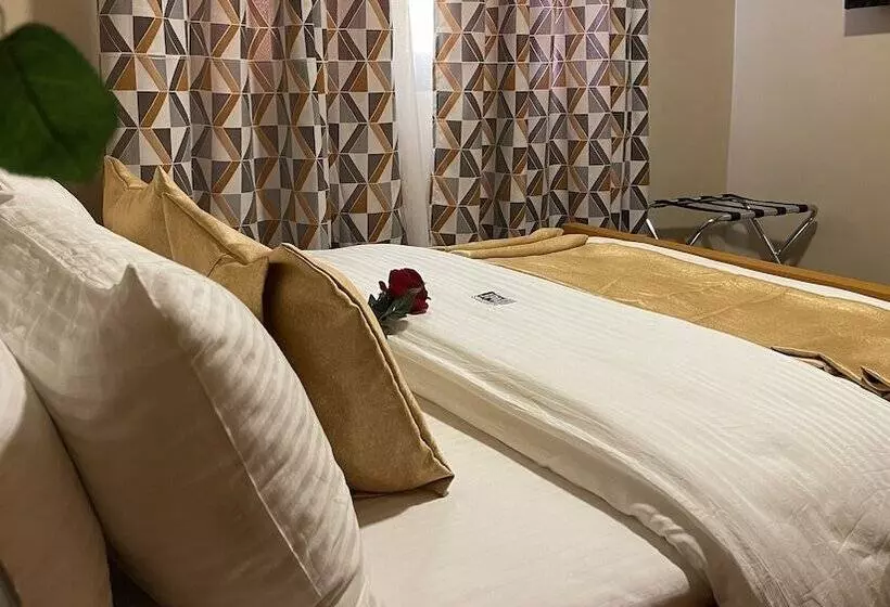 Hotel Jpn Square Douala