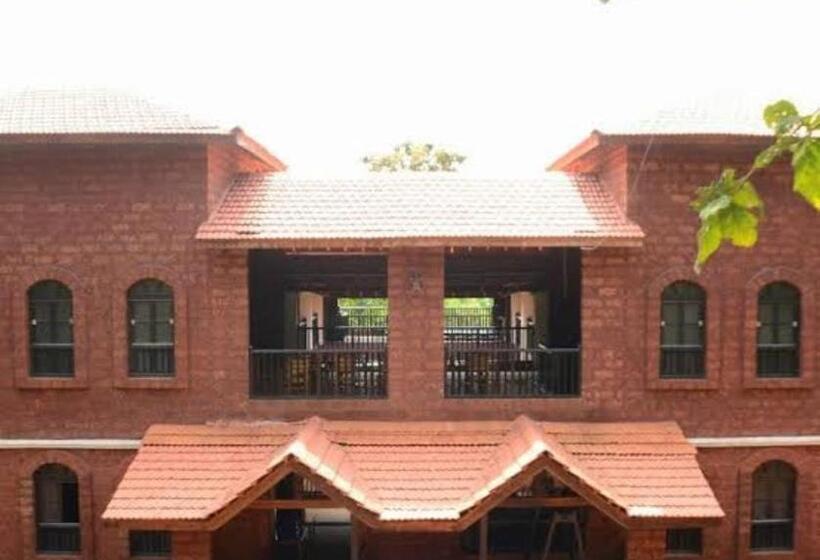 Hotel Konkan Nest Resort