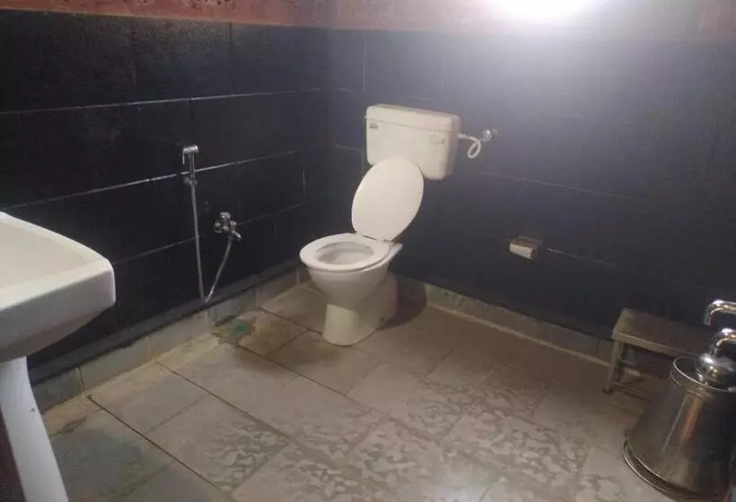 Hotelli Konkan Nest Resort