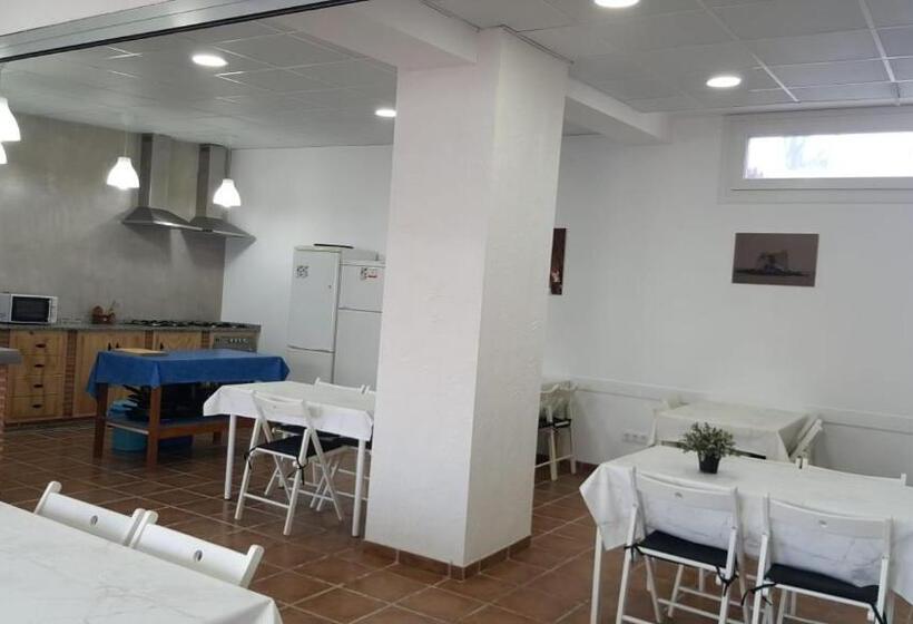 هتل La Llar De Laura 2