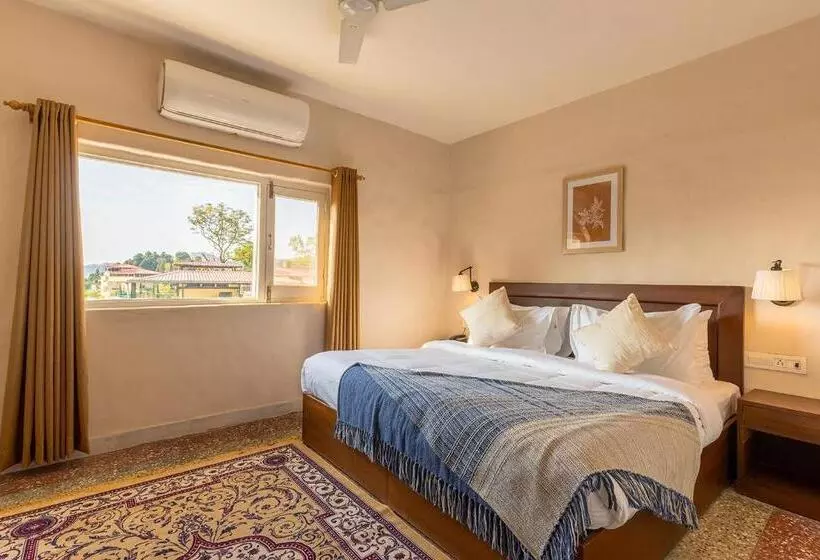 Hotelli Maati Resort By The Lake Hill