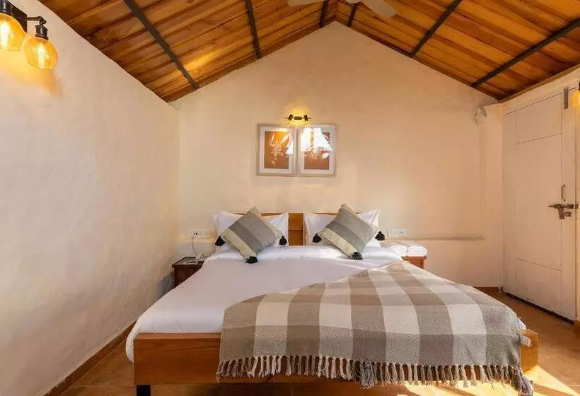 Hotelli Maati Resort By The Lake Hill