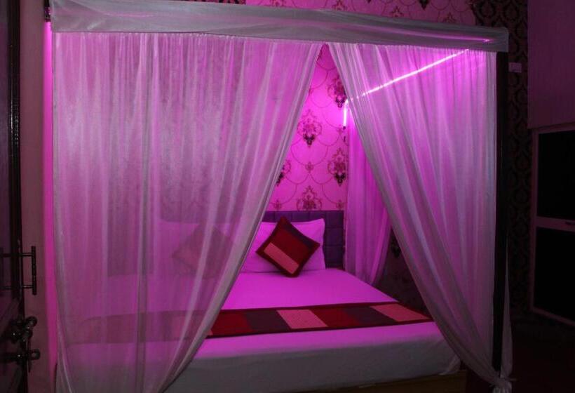 בית מלון כפרי New Agarwal