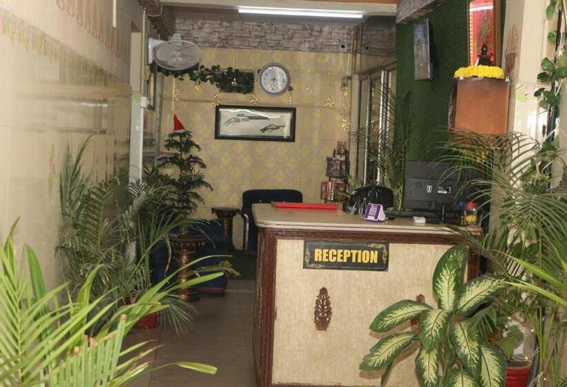 בית מלון כפרי New Agarwal