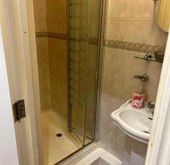 بنسيون 29 Ansell Road