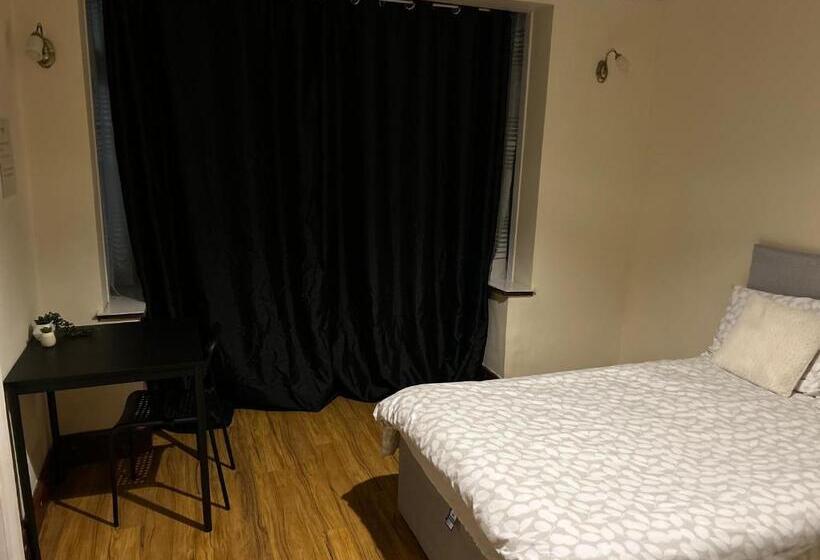 بنسيون 29 Ansell Road