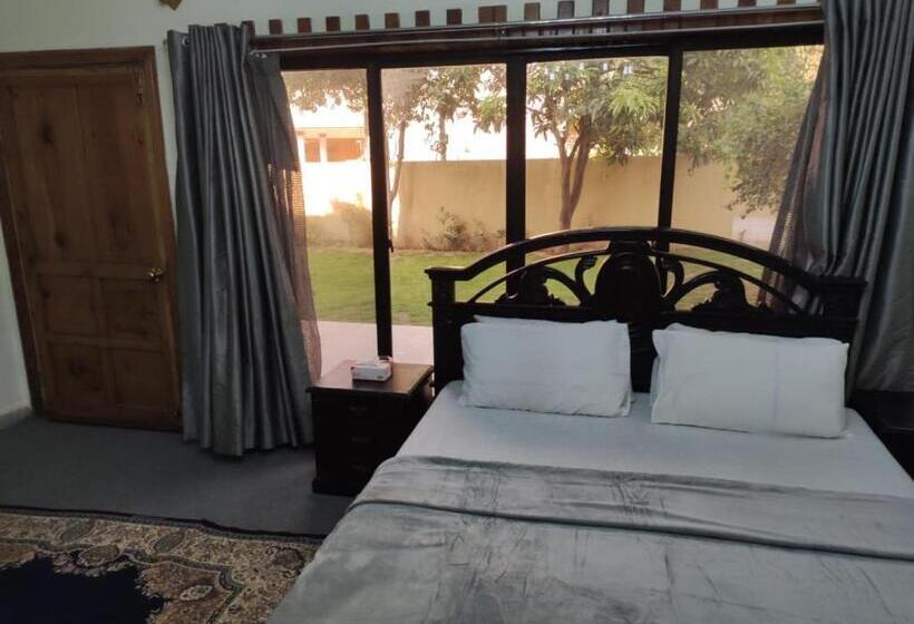 پانسیون Askari Gold Crest