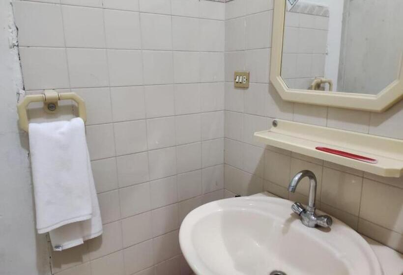 پانسیون Askari Gold Crest