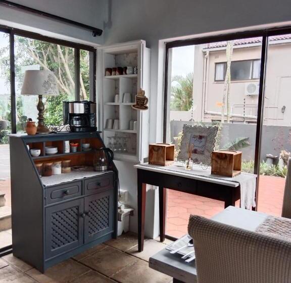 بنسيون Bayview Guest House