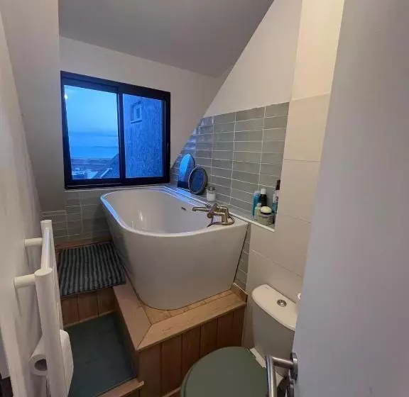 ペンション Grande Chambre   Baignoire Vue Mer