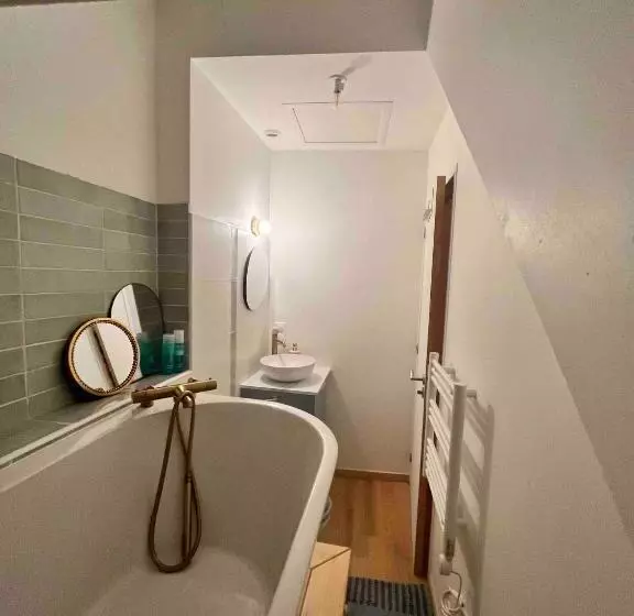 ペンション Grande Chambre   Baignoire Vue Mer