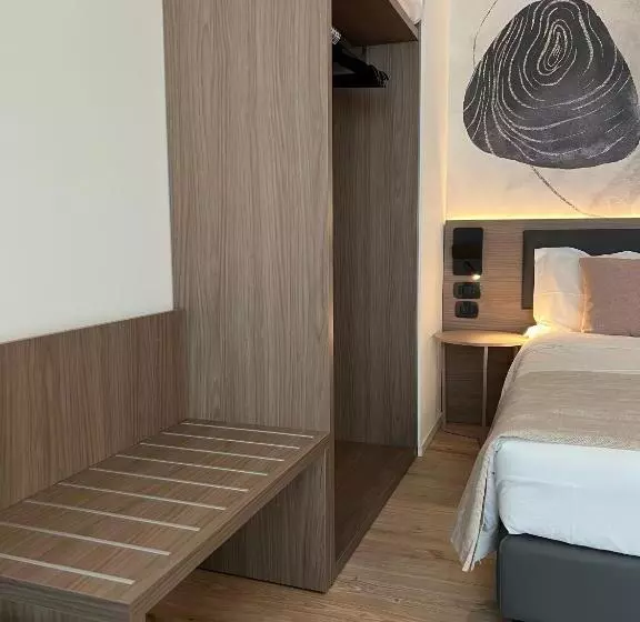 Majatalo Green House