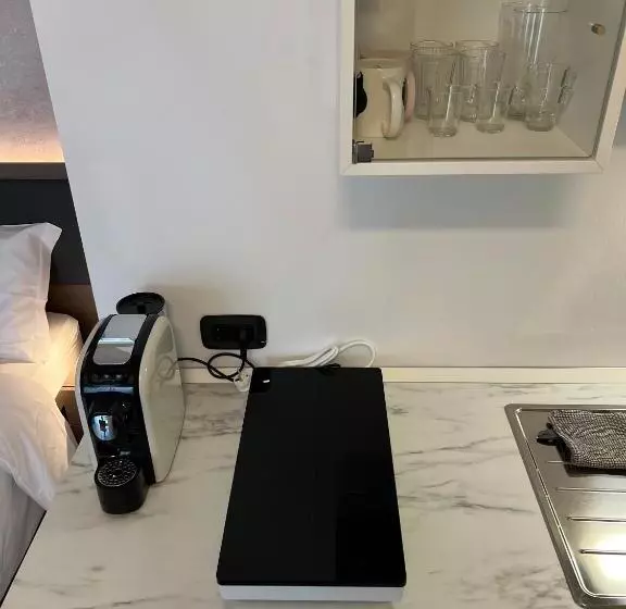 Majatalo Green House