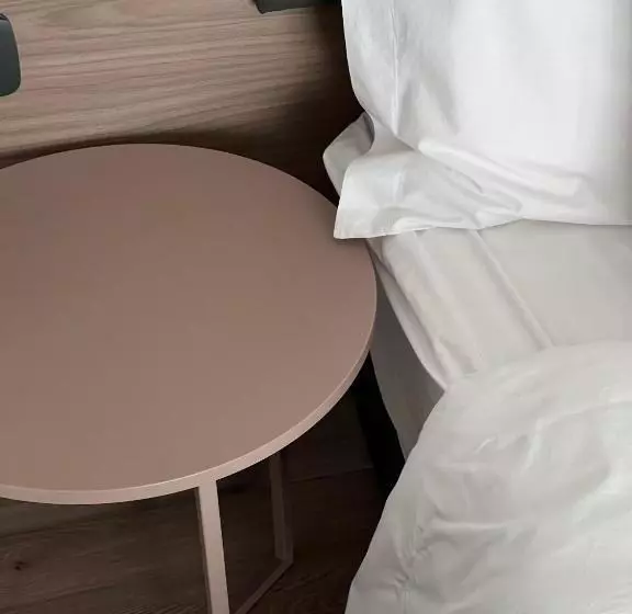 Majatalo Green House