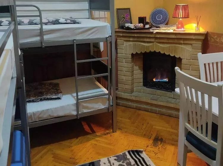 Sw Hostel By Emil