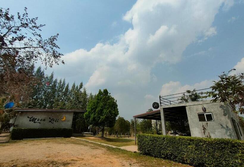 Bed and Breakfast Moon Loft บ้านเพื่อน เขาใหญ่ ที่พัก อาหารและเครื่องดื่ม