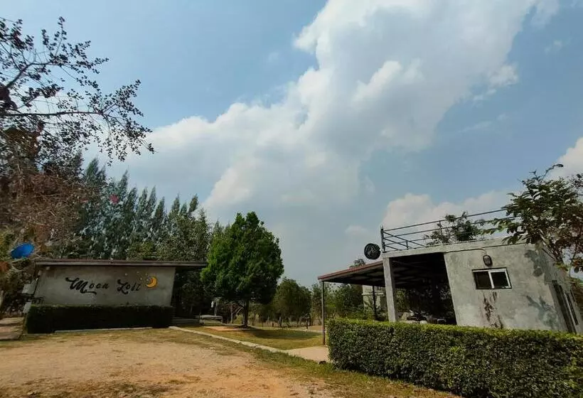 ベッドアンドブレックファースト Moon Loft    บ้านเพื่อน เขาใหญ่ ที่พัก อาหารและเครื่องดื่ม